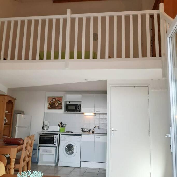 Villa Un Bol D'Air Frais Et De Soleil Entre Campagne Et Plage à Béziers Extérieur photo